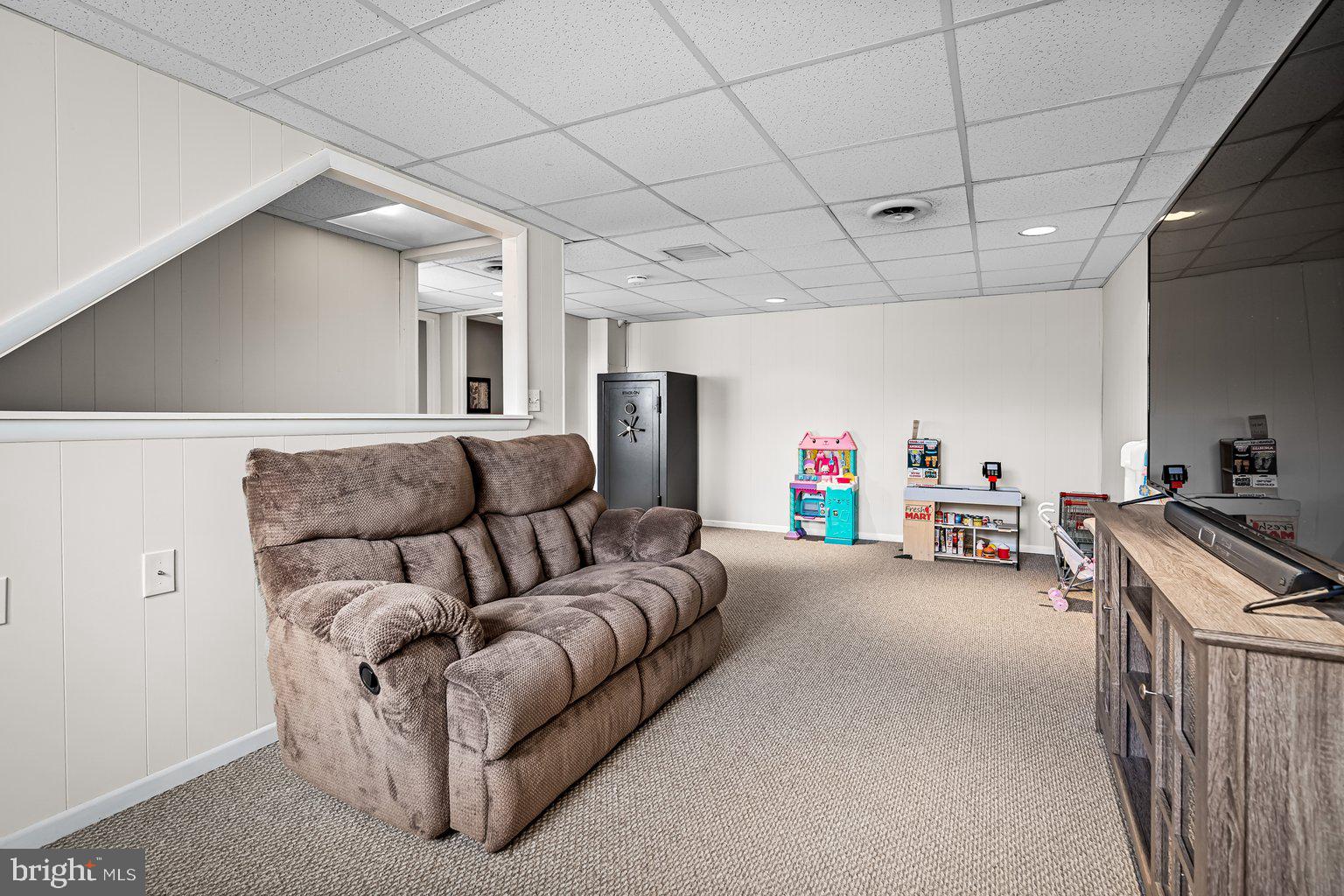 7887 Tick Neck Road Pasadena, MD 21122 - Photo 31 of 42 Gallery Image 31
