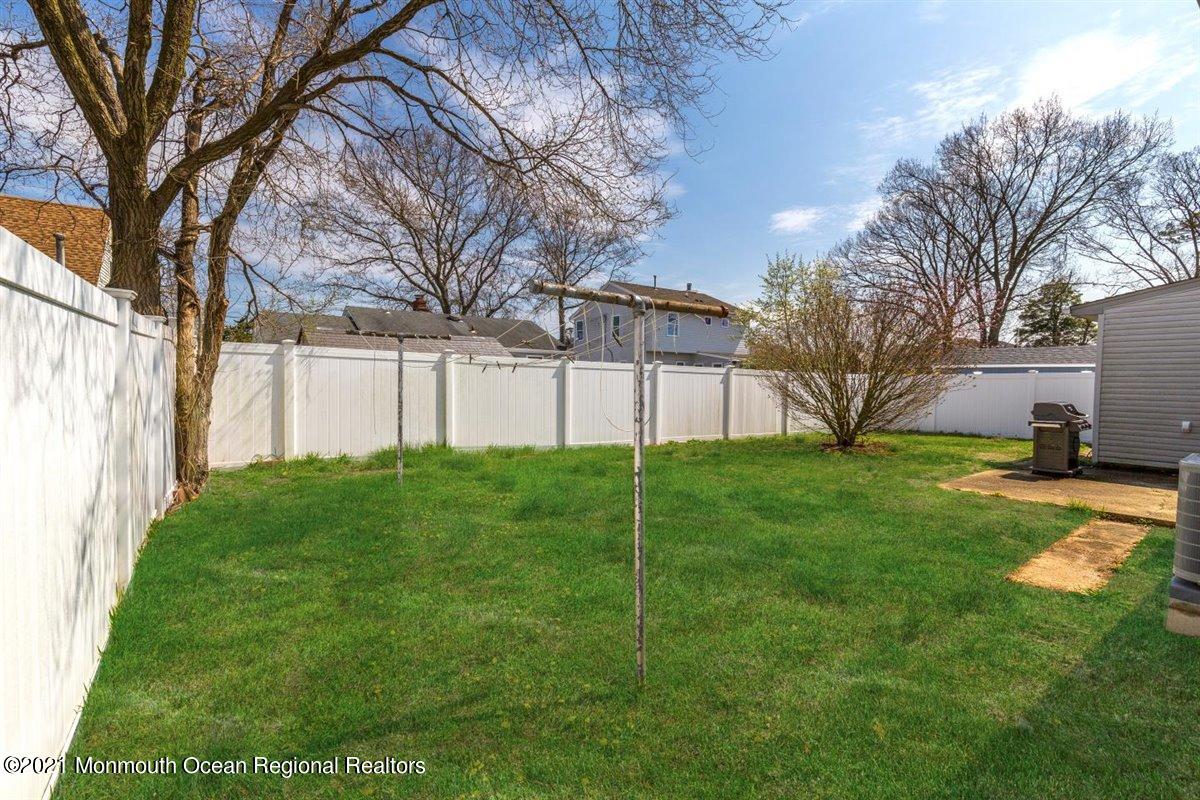 16 Woodhaven Road Toms River, NJ 08753 - Photo 26 of 29 27-16WoodhavenRd_027