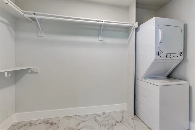 $1,750 | 6283 La Vista Drive, Unit 201, Dallas, TX 75214