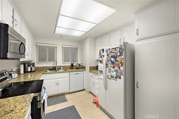 $395,000 | 3019 Via Buena Vista Road, Unit B, Laguna Woods, CA 92637