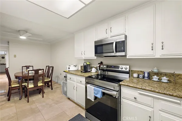 $395,000 | 3019 Via Buena Vista Road, Unit B, Laguna Woods, CA 92637