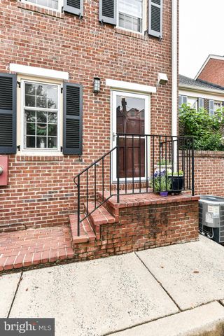 $651,500 | 322 North St Asaph Street, Unit 322, Alexandria, VA 22314