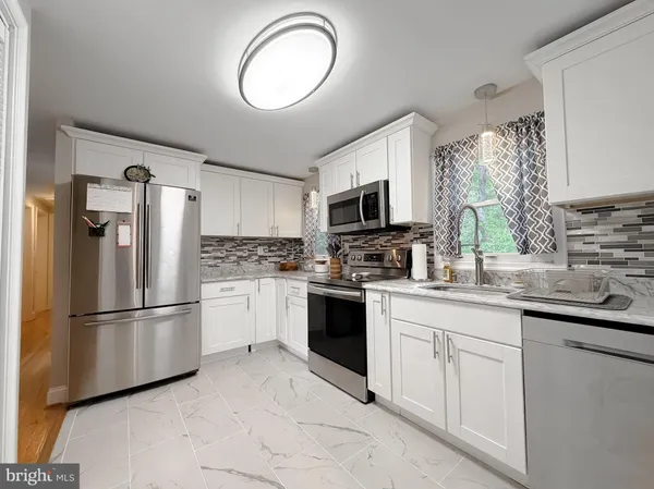 $350,000 | 25033 Three Notch Road, Hollywood, MD 20636