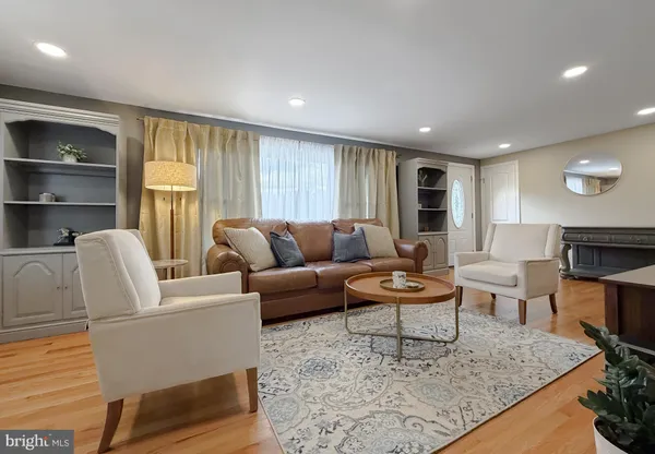 $350,000 | 25033 Three Notch Road, Hollywood, MD 20636