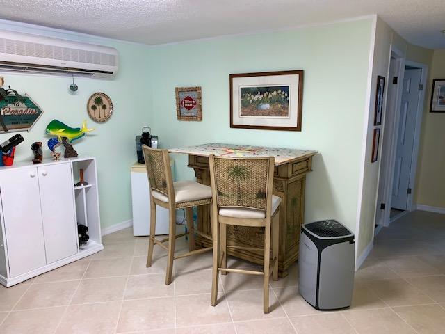 228 Upper Matecumbe Road Key Largo, FL 33037 - Photo 34 of 68 Dining area angle 1
