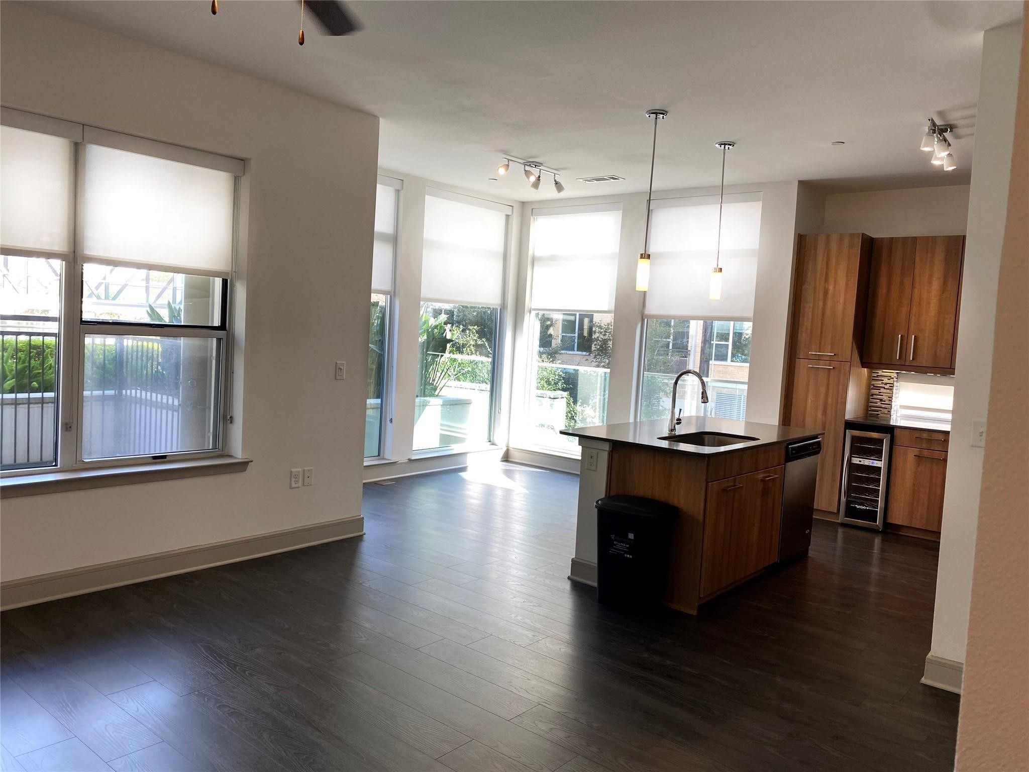 2111 Westheimer Road, Unit 1309 Houston, TX 77098 - Photo 4 of 20