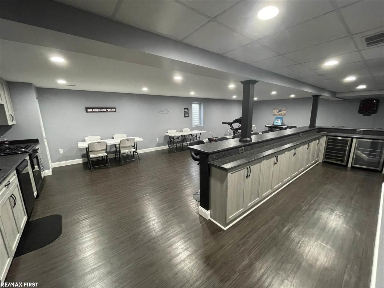 48295 Silver Lake Road Macomb, MI 48042 - Photo 28 of 41