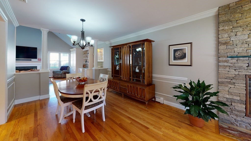 13 Stratford Road Marblehead, MA 01945 - Photo 4 of 20 Gallery Image 4