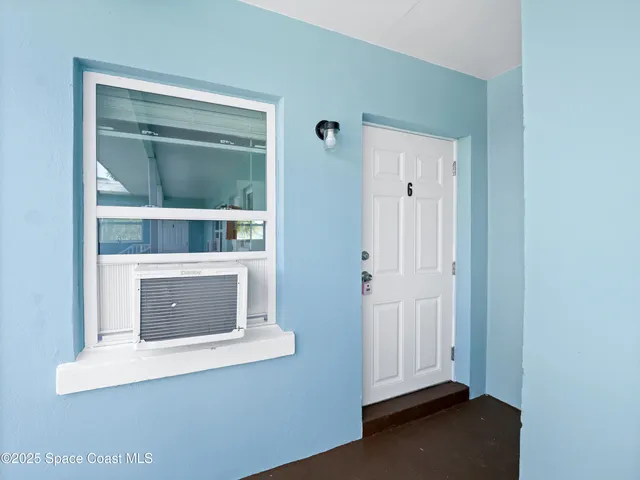 $2,000 | 101 Deland Avenue, Unit 6, Indialantic, FL 32903