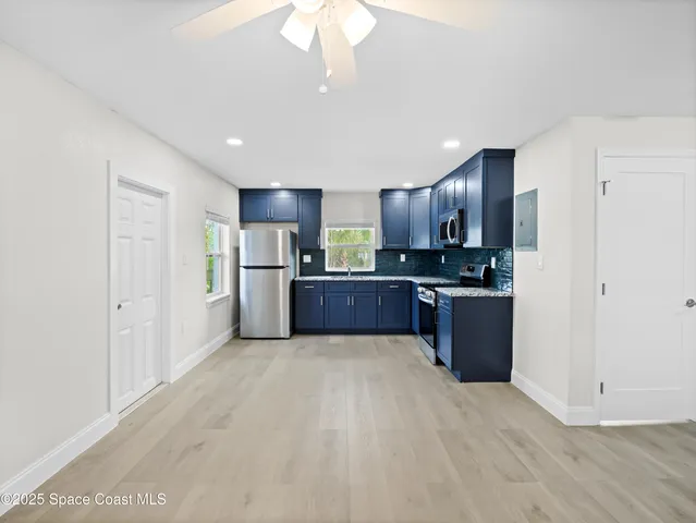 $2,000 | 101 Deland Avenue, Unit 6, Indialantic, FL 32903