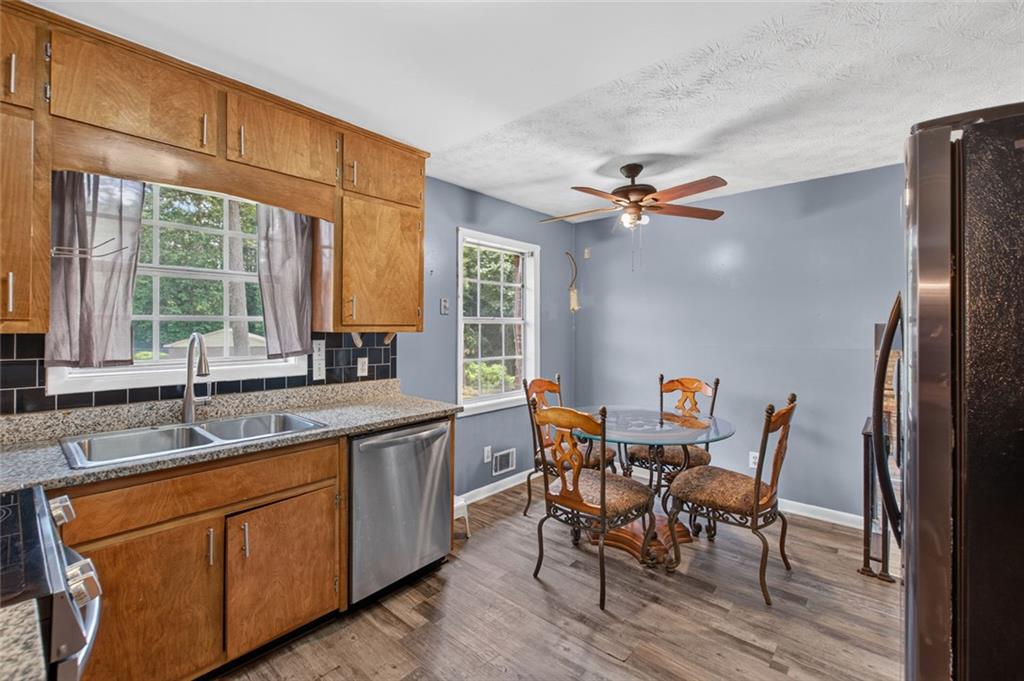 2272 Green Hawk Court Decatur, GA 30035 - Photo 27 of 56