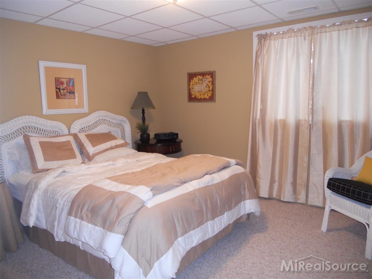 5140 Brecon Court, Unit 52 Rochester, MI 48306 - Photo 23 of 28 31229388-22.JPG