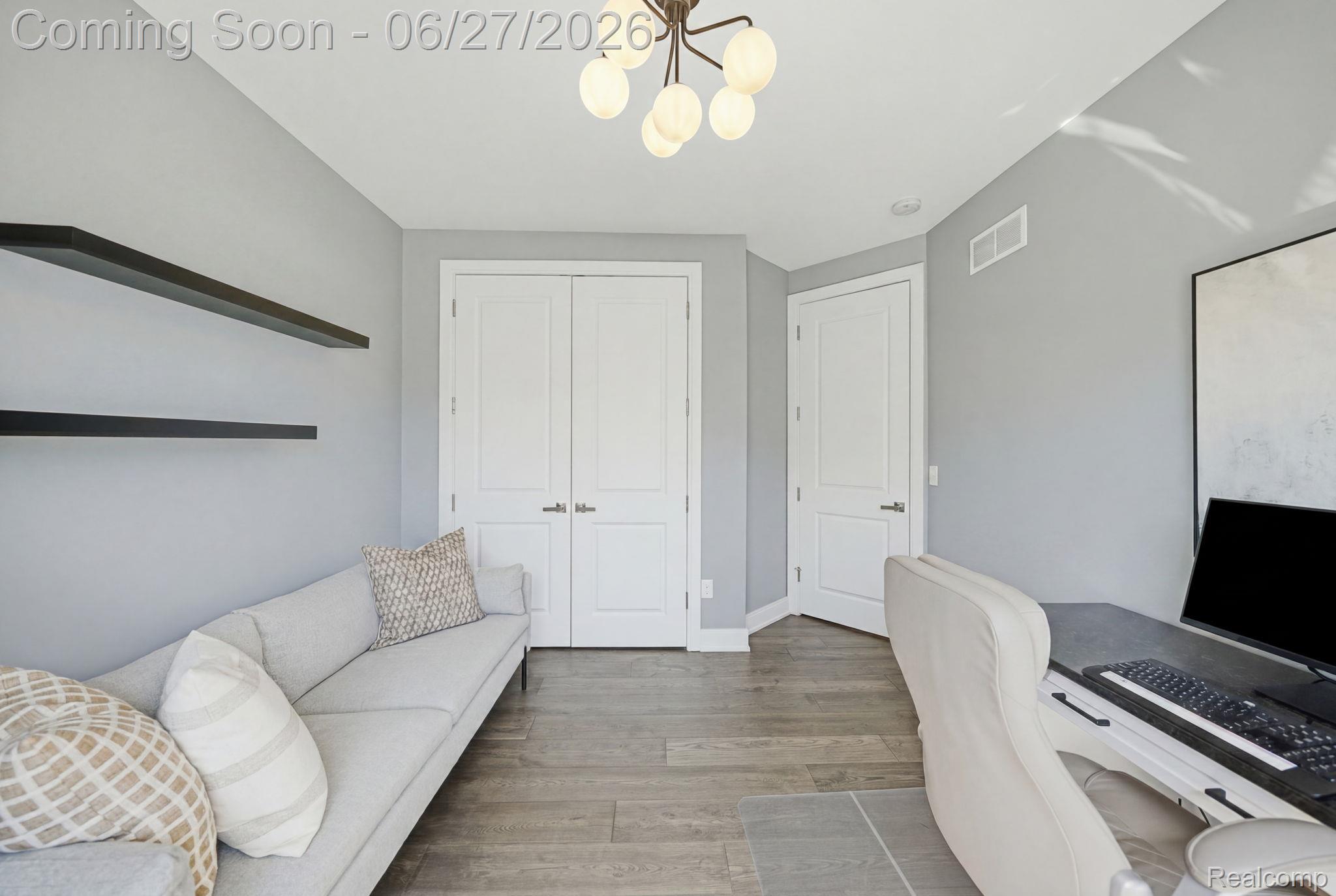 3898 Albatross Court Rochester, MI 48309 - Photo 25 of 63 25-web-or-mls-albatross_final_025.jpg