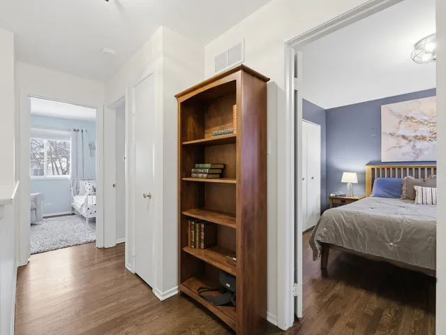 $280,000 | 300 Duane Street, Unit 3, Glen Ellyn, IL 60137