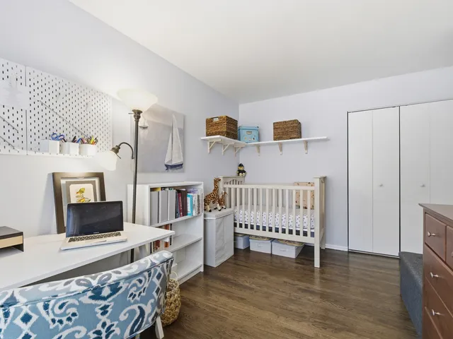 $280,000 | 300 Duane Street, Unit 3, Glen Ellyn, IL 60137