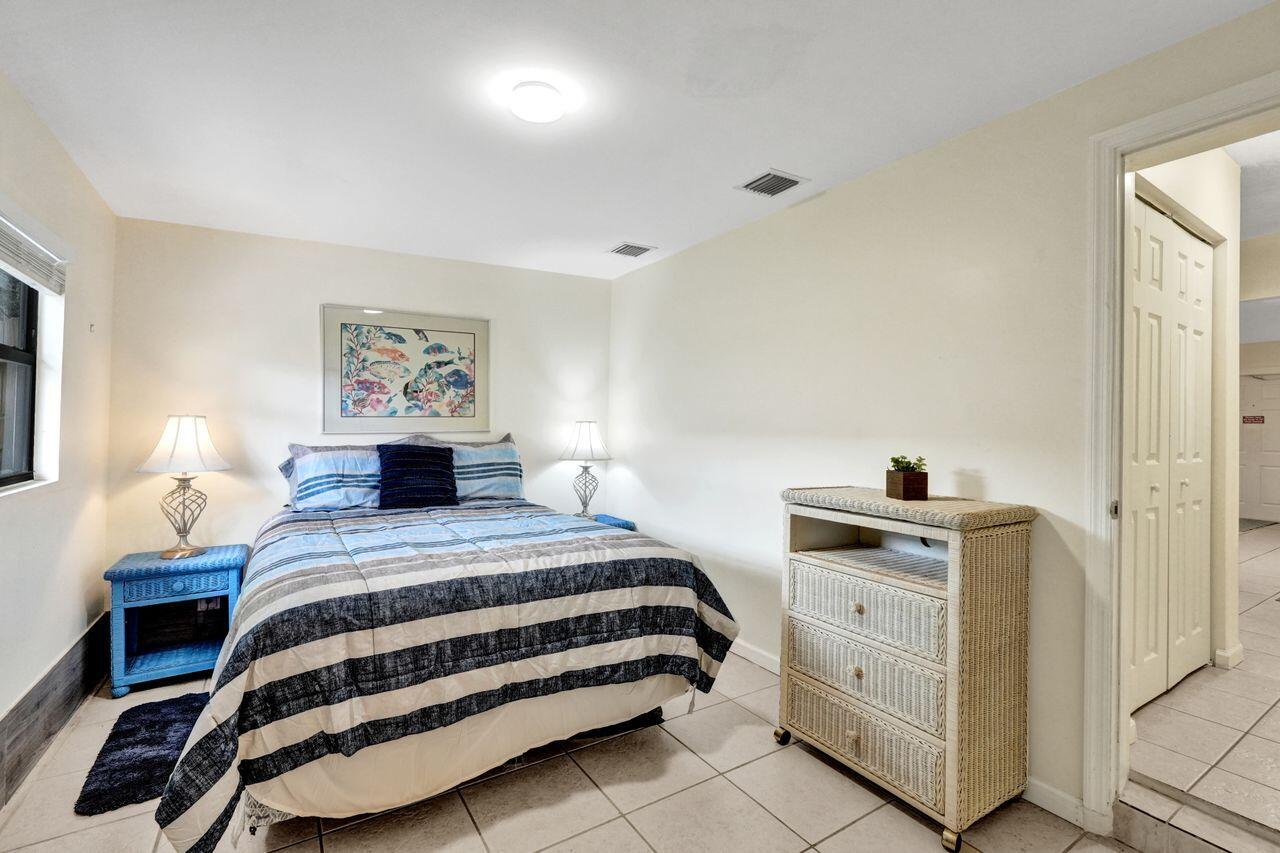 1718 Ridge Road North Palm Beach, FL 33408 - Photo 19 of 38 DSC09111