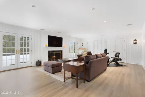 $11,500,000 | 19 Hawkwood Lane, Greenwich, CT 06830