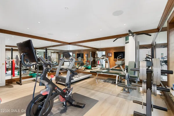 $11,500,000 | 19 Hawkwood Lane, Greenwich, CT 06830