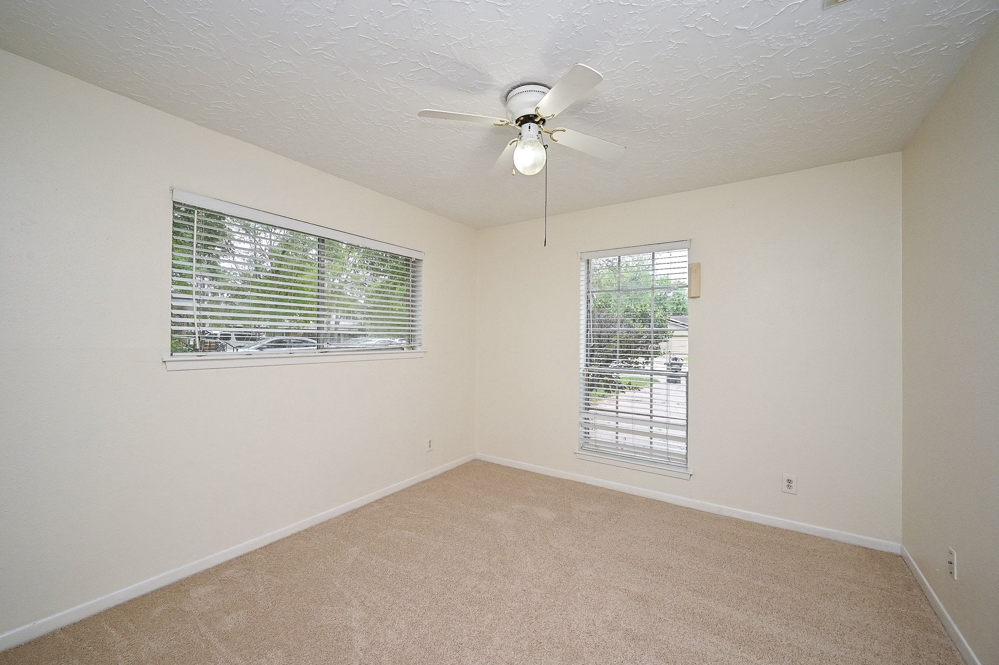 23814 Spring Gum Drive Spring, TX 77373 - Photo 17 of 21 a view of an empty room with a window