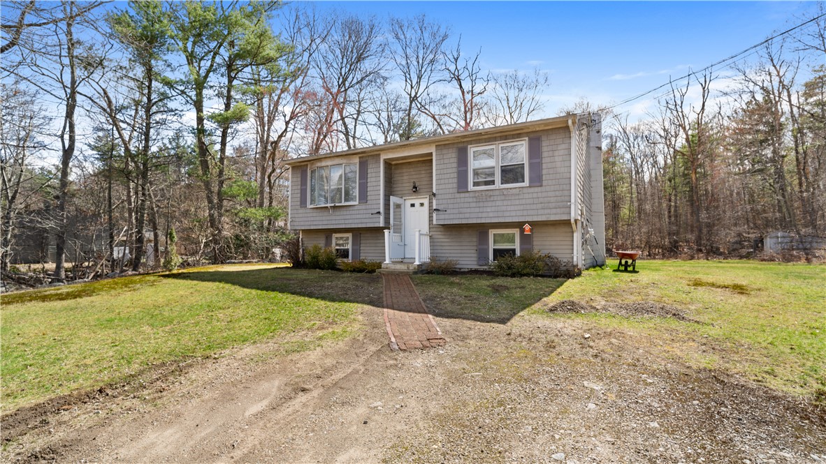 3208 Flat River Road Coventry, RI 02816 - Photo 2 of 32