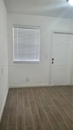 $2,000 | 905 Southwest 4th Terrace, Unit E, Hallandale Beach, FL 33009