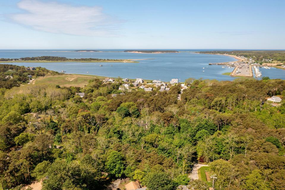 36 Cove Road Wellfleet, MA 02667 - Photo 20 of 22 a view of an ocean