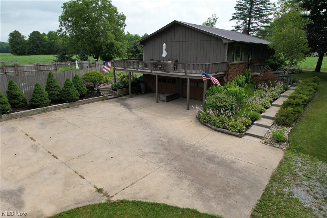 41580 Biggs Road Lagrange, OH 44050 - Photo 3 of 33