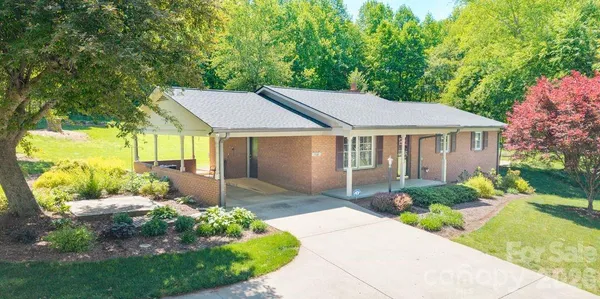 $279,900 | 1802 Hopewell Road, Morganton, NC 28655