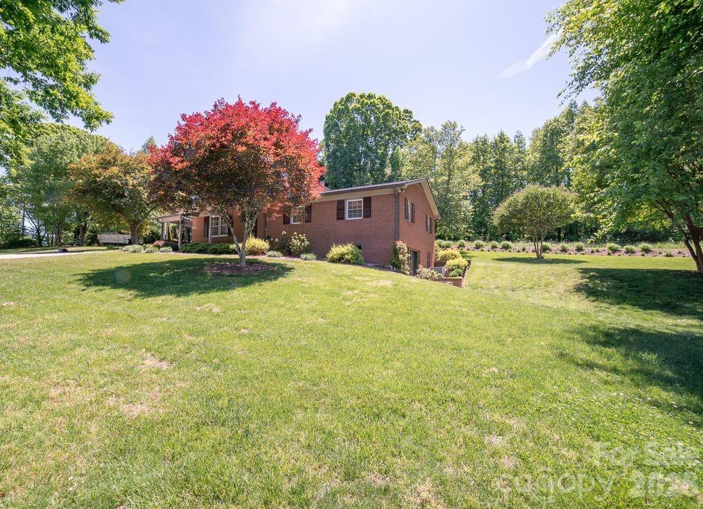1802 Hopewell Road Morganton, NC 28655 - Photo 26 of 30