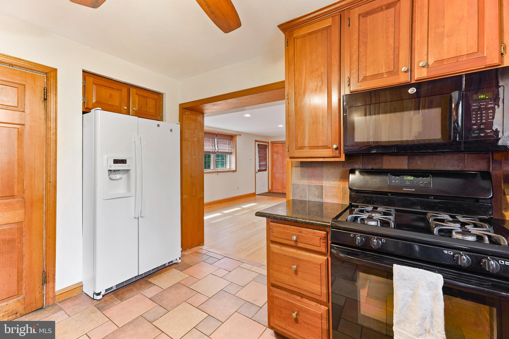 36 South Rolling Road Springfield, PA 19064 - Photo 12 of 37