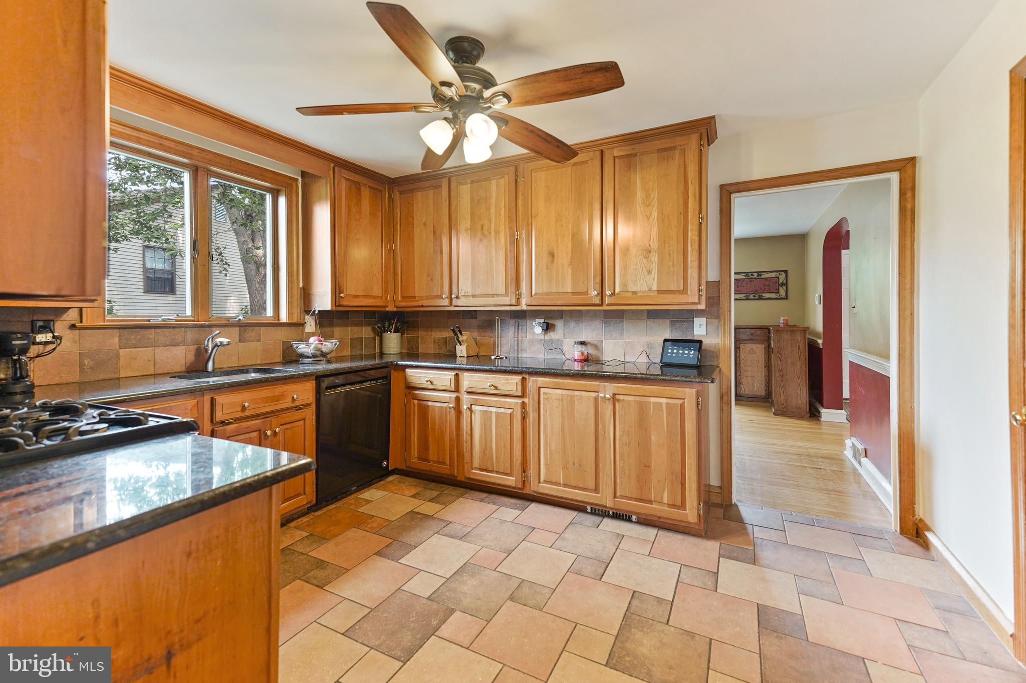 36 South Rolling Road Springfield, PA 19064 - Photo 13 of 37