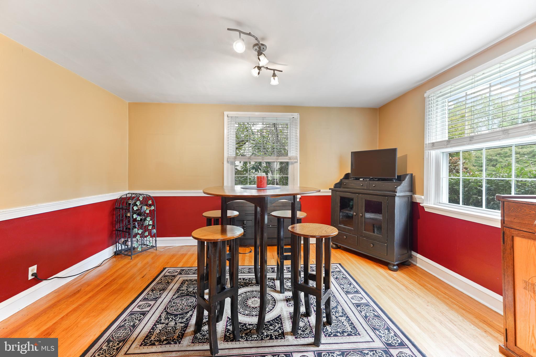36 South Rolling Road Springfield, PA 19064 - Photo 9 of 37 Dining Room
