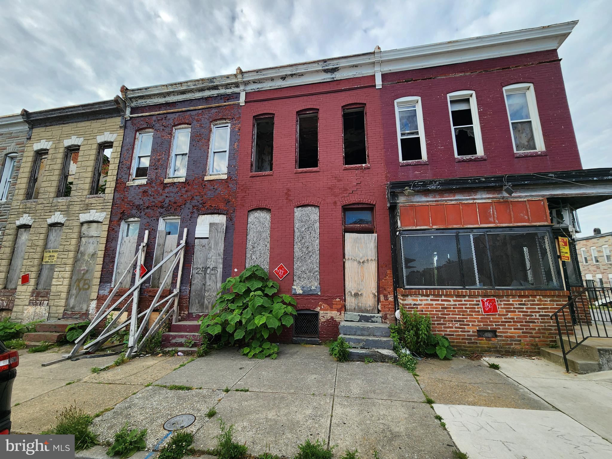2403 East Biddle Street Baltimore, MD 21213 - Photo 2 of 6