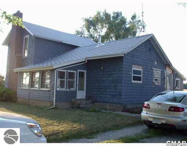 611 East Johnson Road Ithaca, MI 48847 - Photo 1 of 6 1767428.JPG