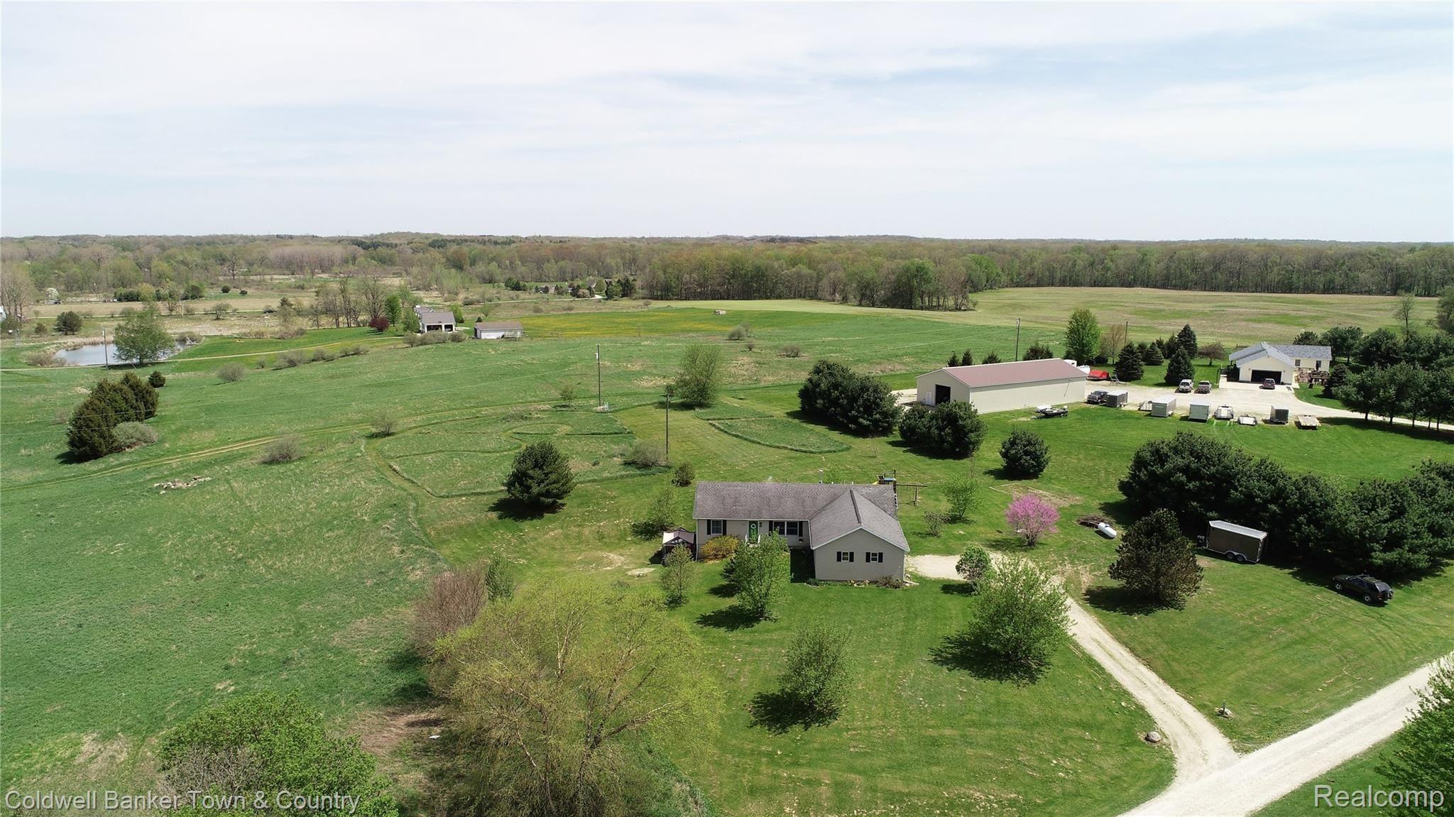 7853 Munsell Road Howell, MI 48843 - Photo 33 of 43 DJI_0582.jpg