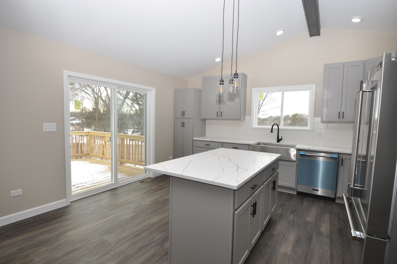 316 Buena Terrace Antioch, IL 60002 - Photo 13 of 27 Gallery Image 13