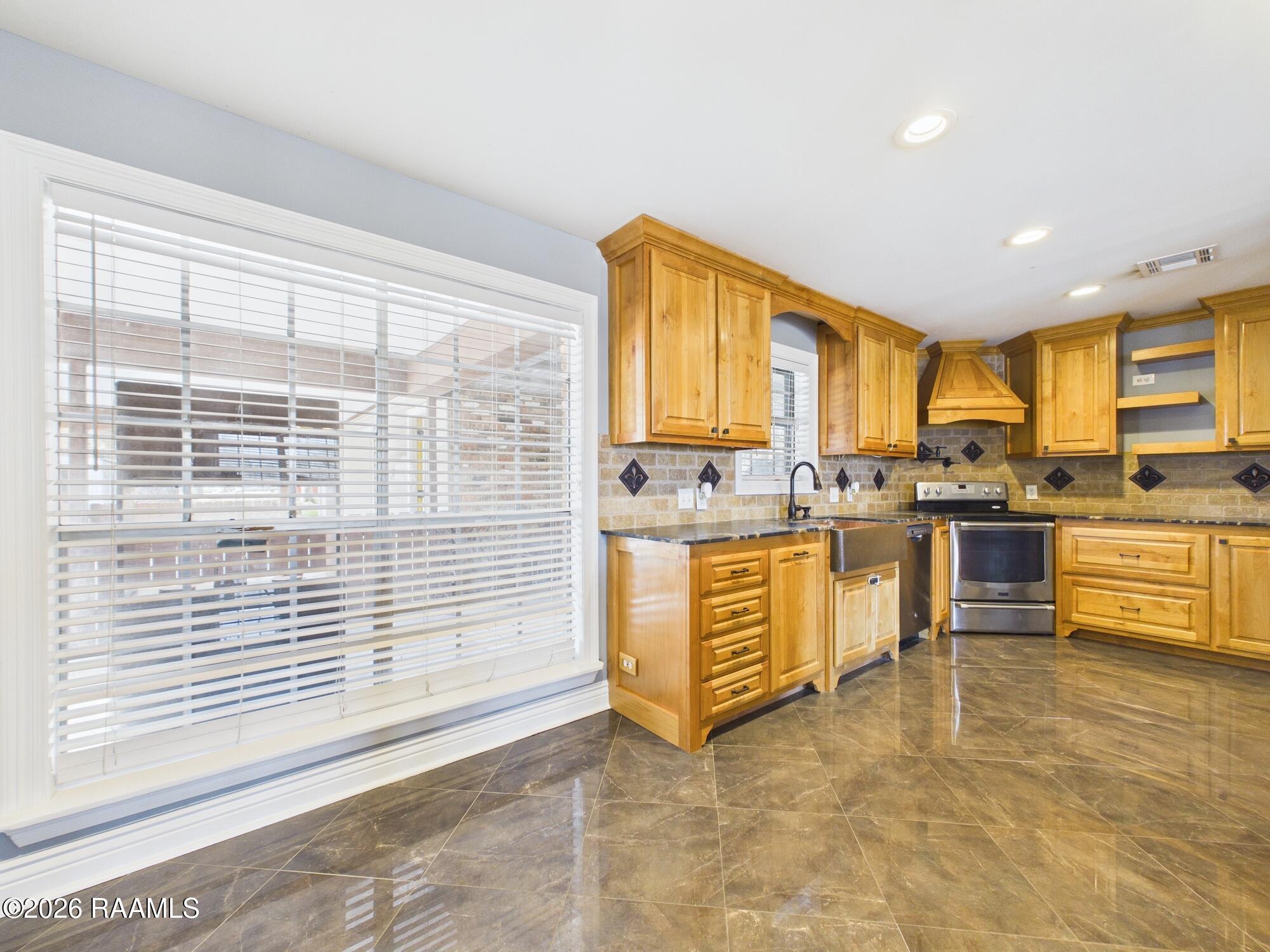 312 South Fieldspan Road Scott, LA 70583 - Photo 16 of 53 CAM06258G6-PR0023-STILL048