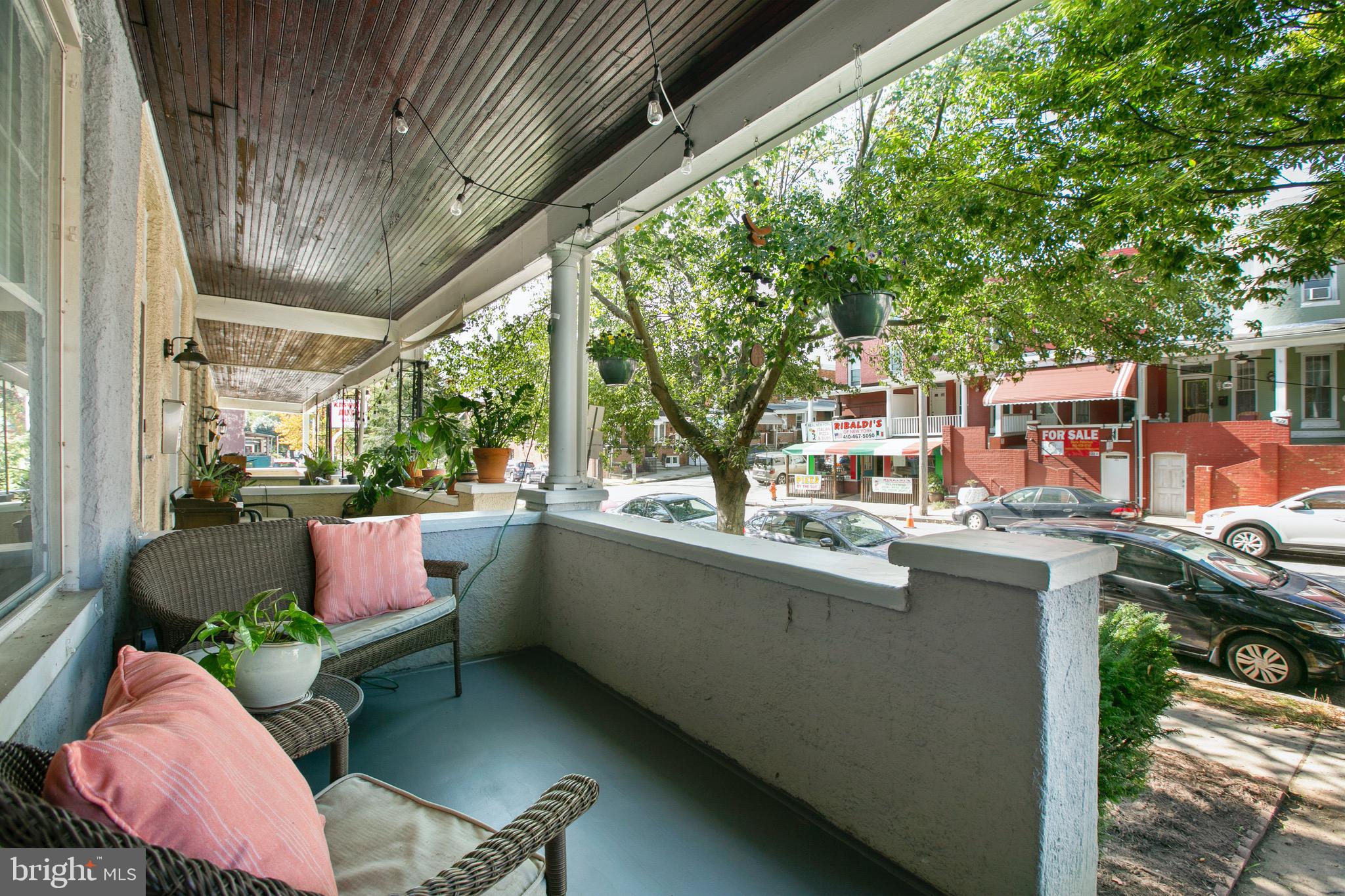 3609 Keswick Road Baltimore, MD 21211 - Photo 4 of 26 Located just steps away from parks and restaurants