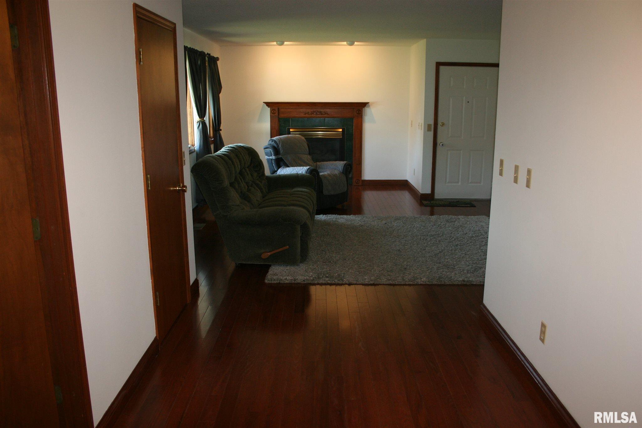 1225 China Road Macomb, IL 61455 - Photo 19 of 25