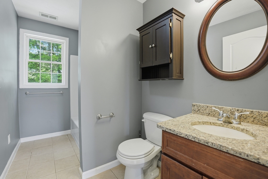 20 Duluth Street Worcester, MA 01604 - Photo 32 of 39