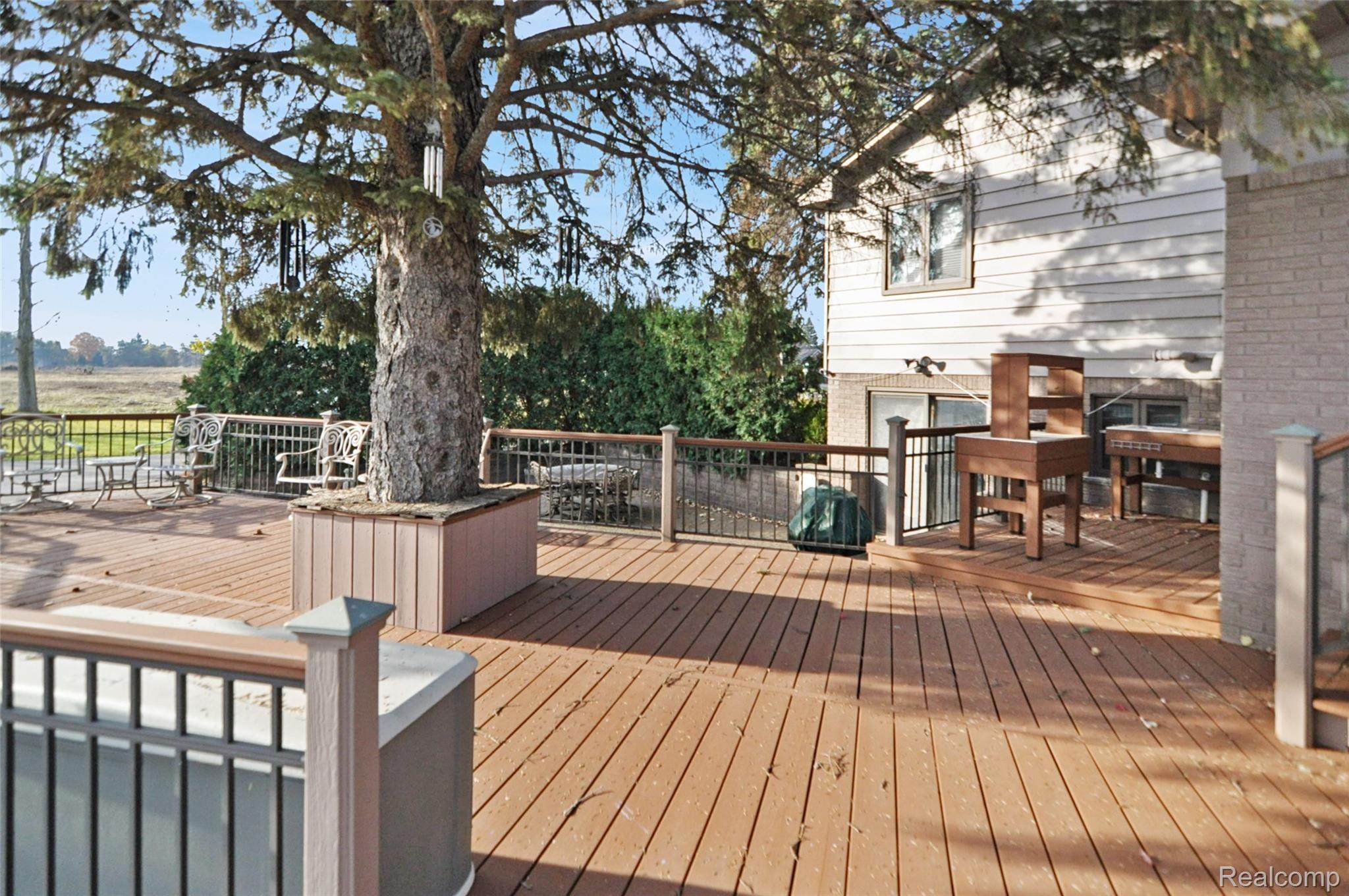 48720 Romeo Plank Road Macomb, MI 48044 - Photo 40 of 67 DSC_0672.jpg
