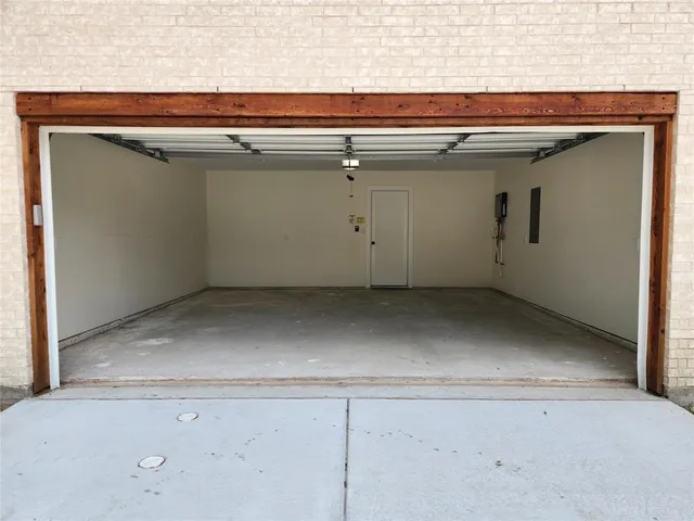 $1,650 | 1715 Stonewall Street, Greenville, TX 75401