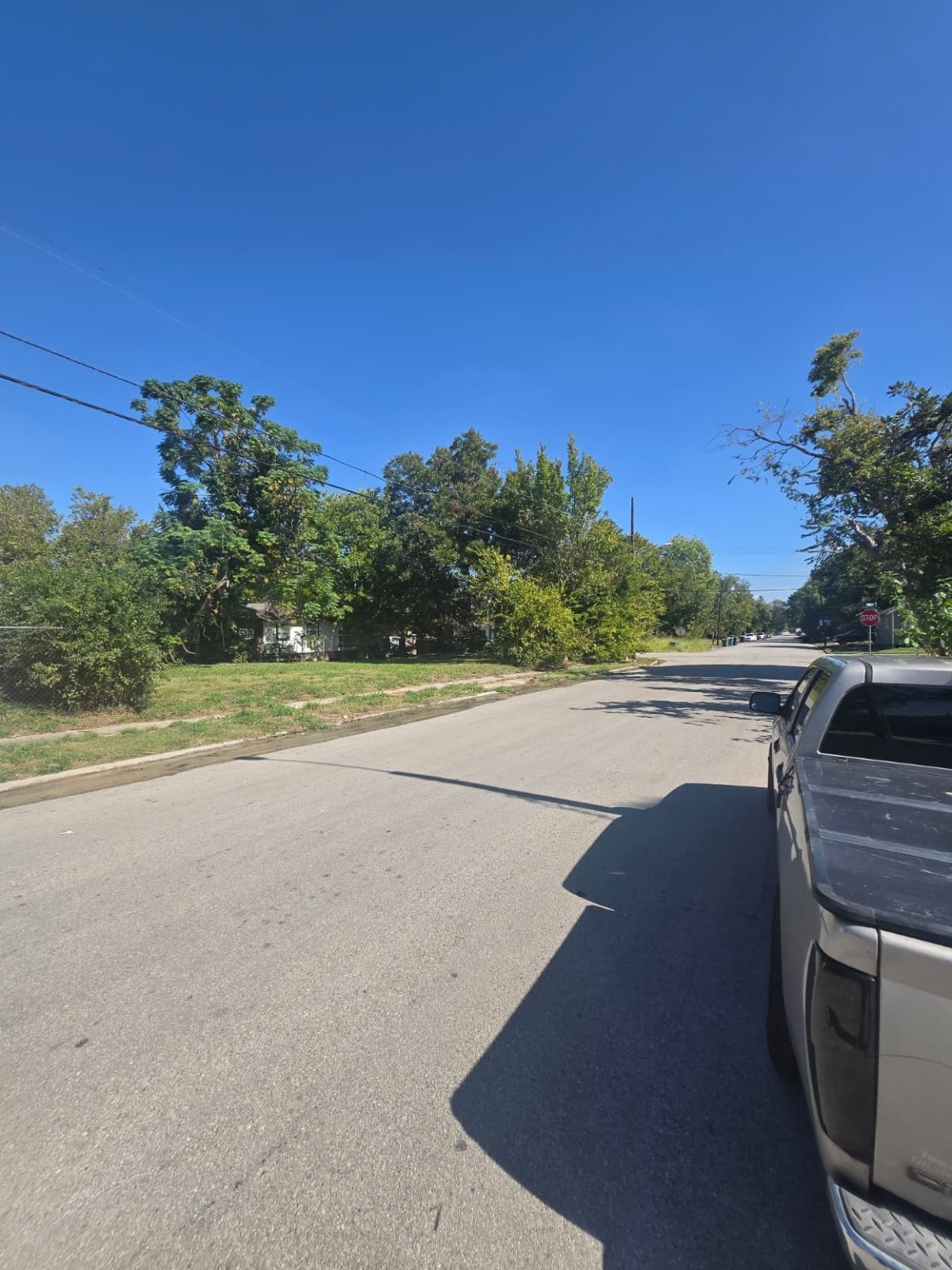 3221 Drew Street Houston, TX 77004 - Photo 7 of 10 a view of a balcony and yard