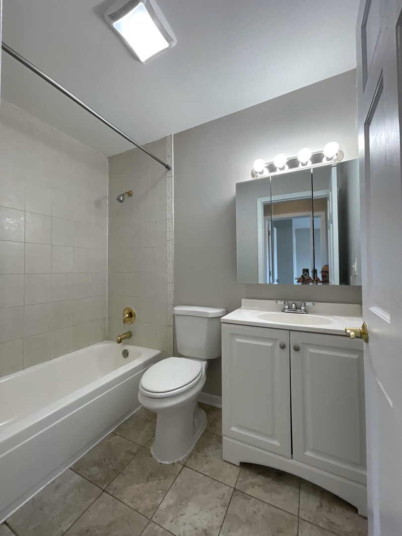 283 Alpine Drive East Glendale Heights, IL 60139 - Photo 11 of 14