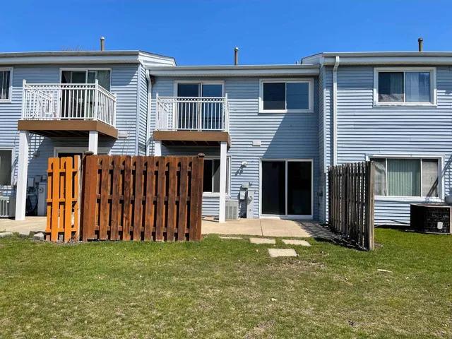 $2,295 | 283 Alpine Drive East, Glendale Heights, IL 60139