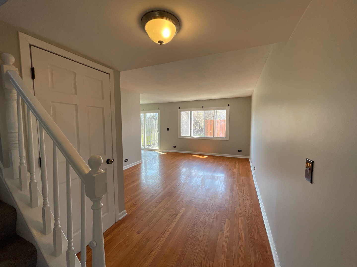 283 Alpine Drive East Glendale Heights, IL 60139 - Photo 2 of 14