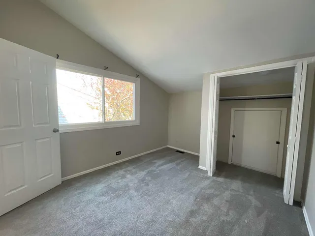 $2,295 | 283 Alpine Drive East, Glendale Heights, IL 60139