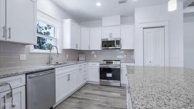 $550,000 | 1113 New Hampshire Avenue, Lynn Haven, FL 32444