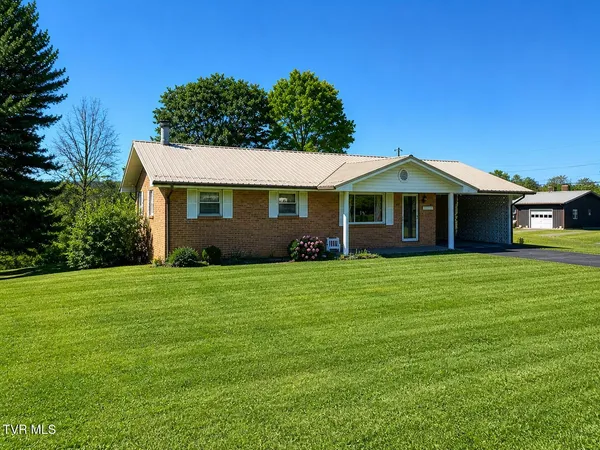$247,500 | 45 Holbrook Drive, Castlewood, VA 24224