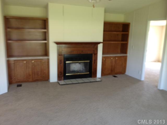 147 Shaw Road Harmony, NC 28634 - Photo 4 of 10 Gallery Image 4